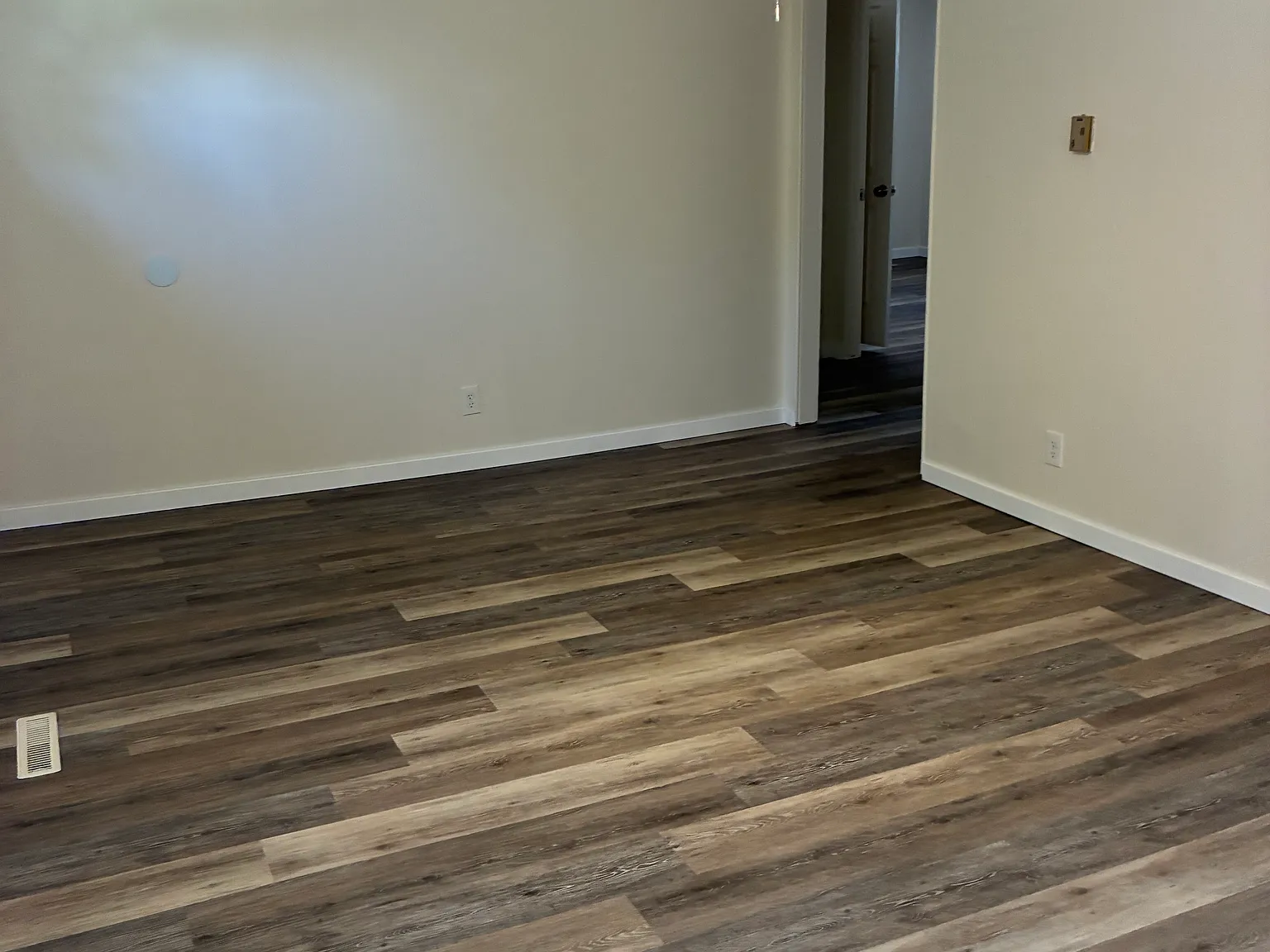 2 bed, $1,350 — Photo 4