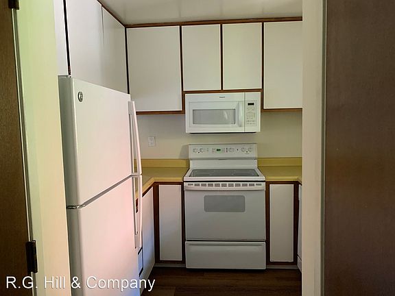3rd image of 1217 Montego #12