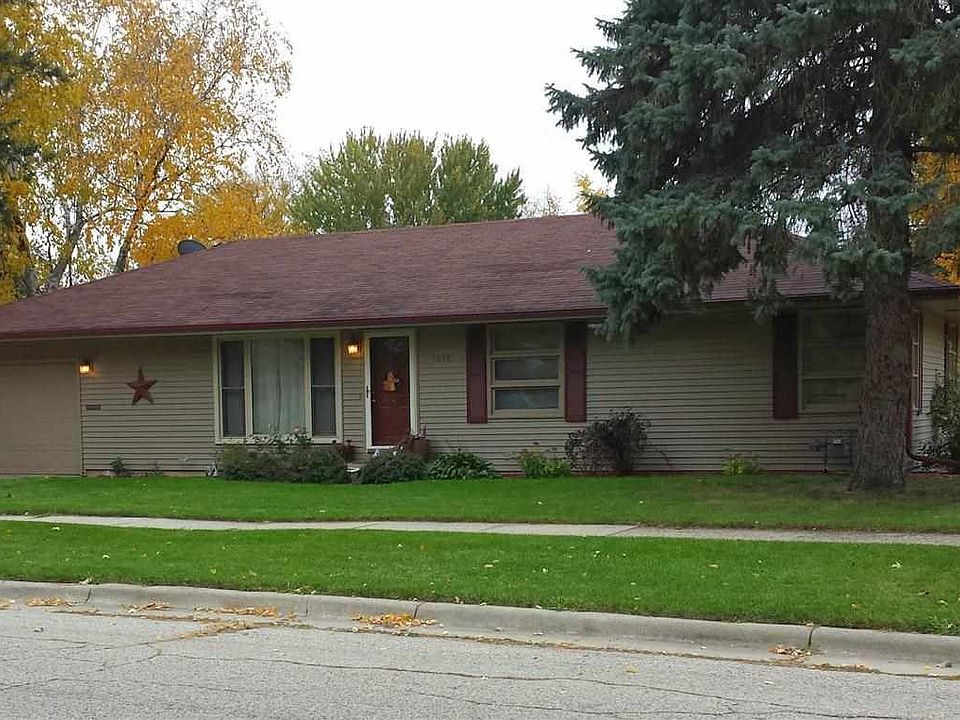 1st image of 1825 Peterson Ave