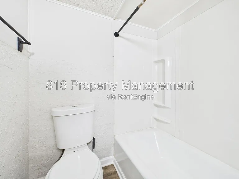 126 S Village Ter — Photo 16