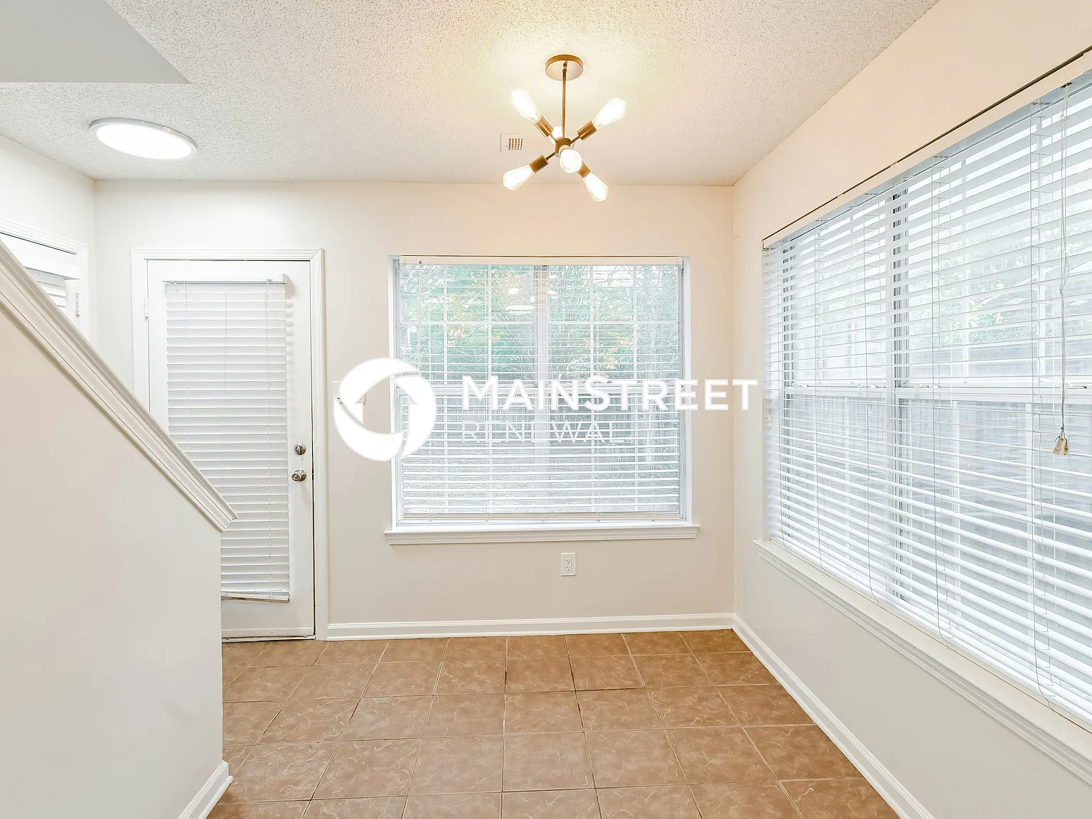 7190 Charlton Way — Photo 4
