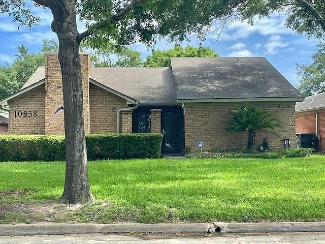 1st image of 10838 Lynbrook Dr APT A