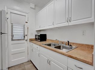 1355 NE 167th St APT 208, Miami, FL 33162