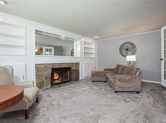 5th image of 7901 Jade Dr SW