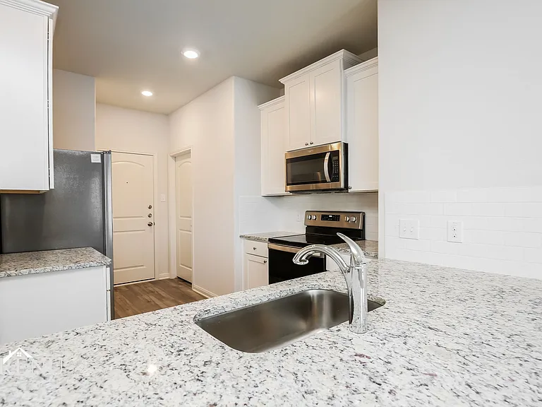 180 Ridgeland Oak Dr — Photo 15