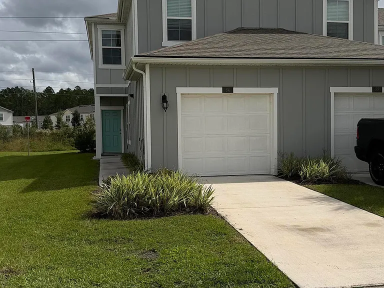 64 Java Ln — Photo 1