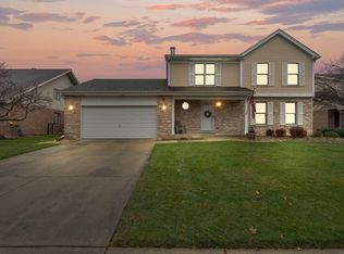 1271 Harleyford Rd, Woodridge, IL 60517