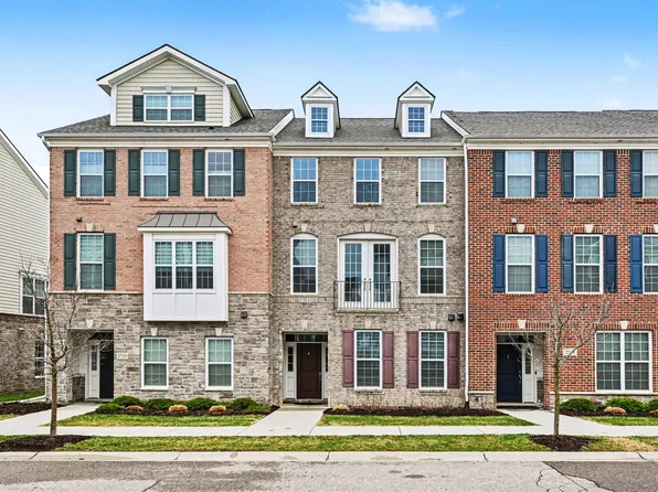 2733 S Spurway Dr, Ann Arbor, MI 48105