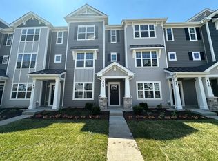 545 Yosemite Way, Mundelein, IL 60060