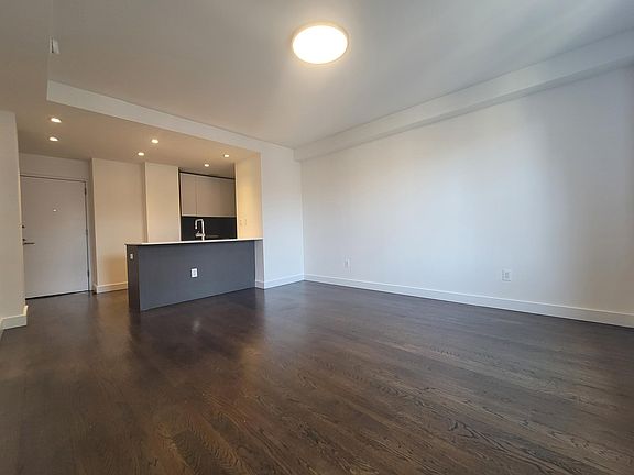 3rd image of 666 W End Ave APT 16