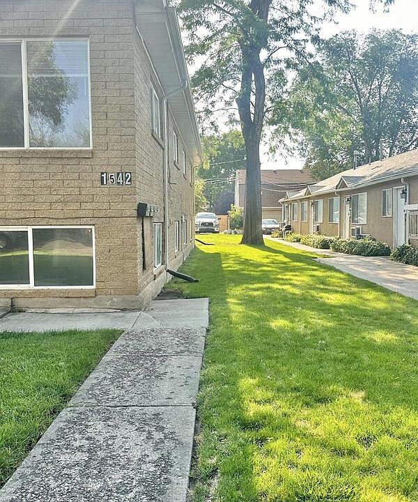 1st image of 1542 S Green St #4