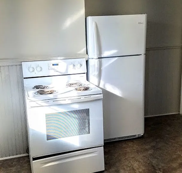 2372 Greenway Ave — Photo 5