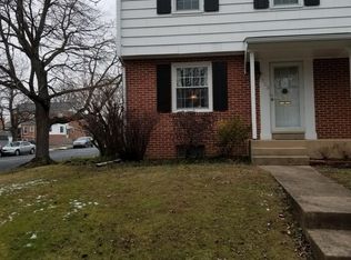 703 Emerald Dr, Lancaster, PA 17603