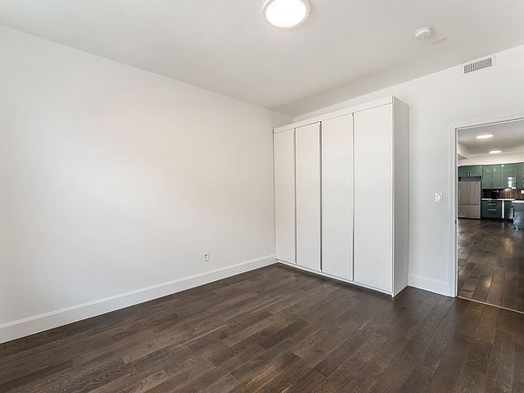 5th image of 413 Palisade Ave APT 3R