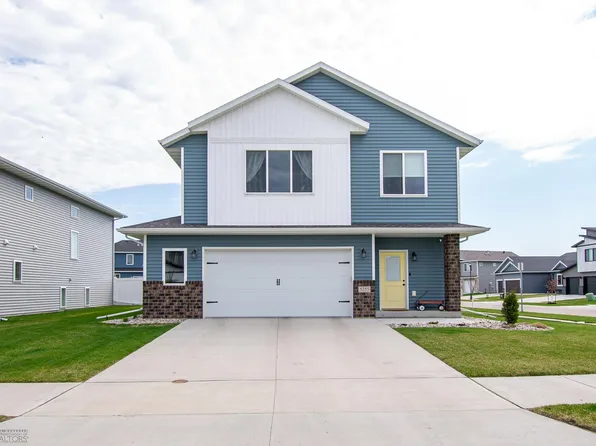 5255 11th St W, West Fargo, ND 58078