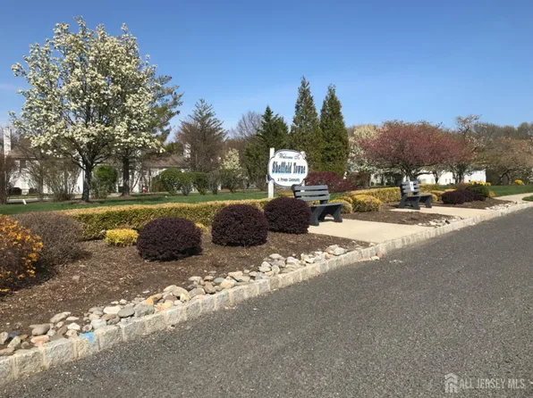 7 Sierra Ct, Sayreville, NJ 08872