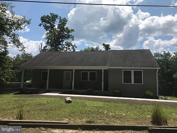 2nd image of 436 Cherry Ave