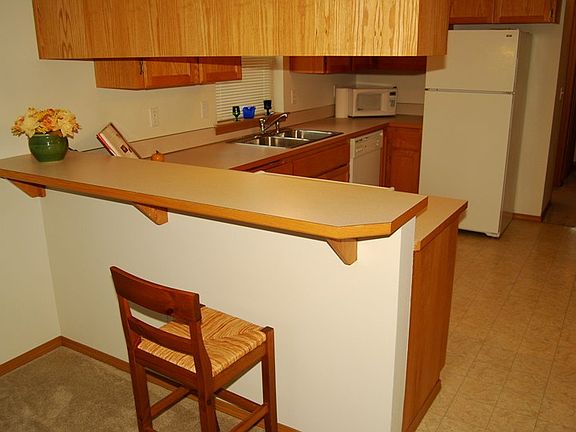 4th image of 1210 S Cushman Ave