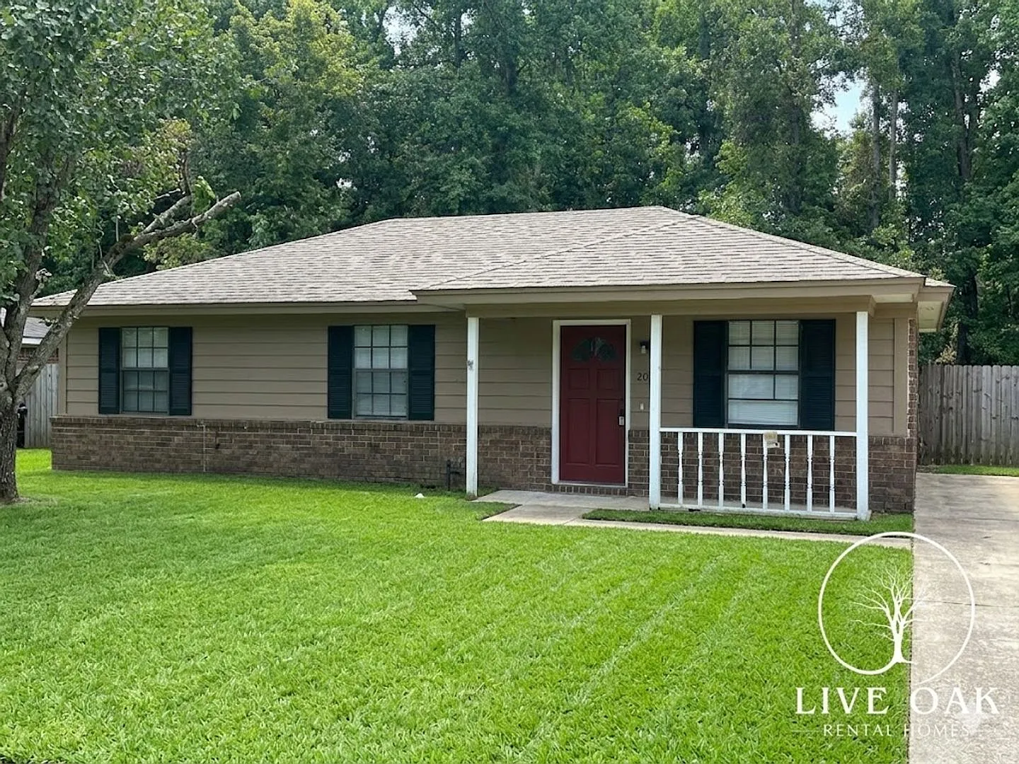 Move-In Incentive: Save $500 on Your First Month's Rent — Photo 2
