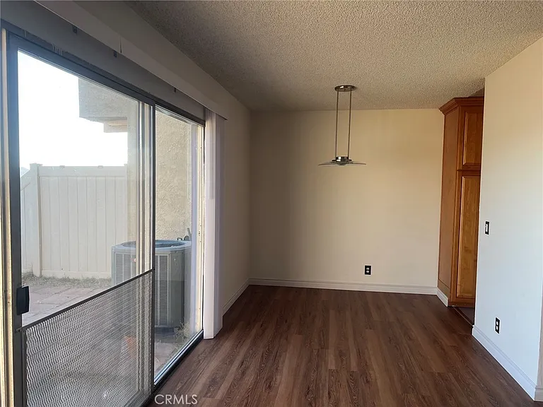 238 Hillcrest Dr — Photo 6