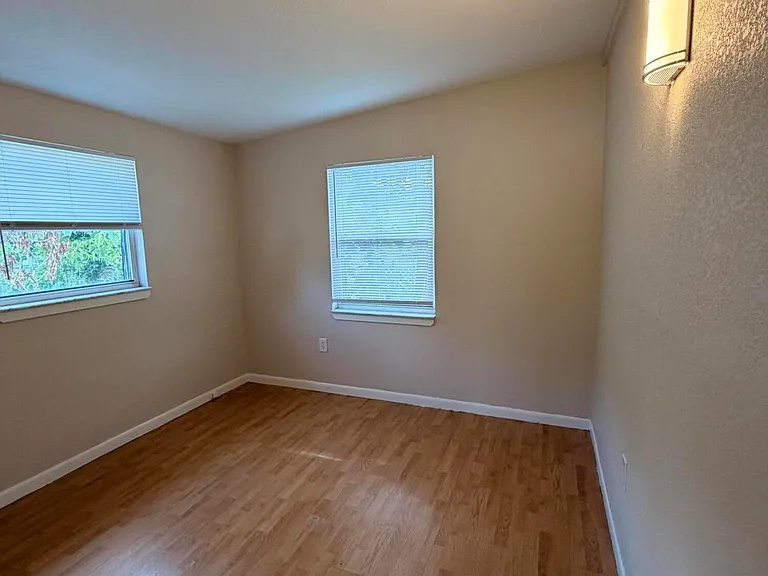 2587 Pepper Ave — Photo 5