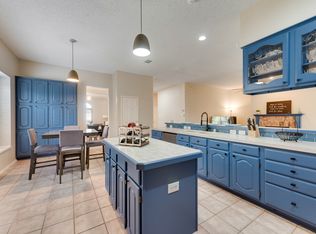 1300 Winnipeg Dr, Lewisville, TX 75077