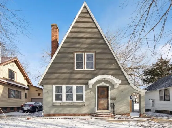309 3rd Ave SE, Oelwein, IA 50662