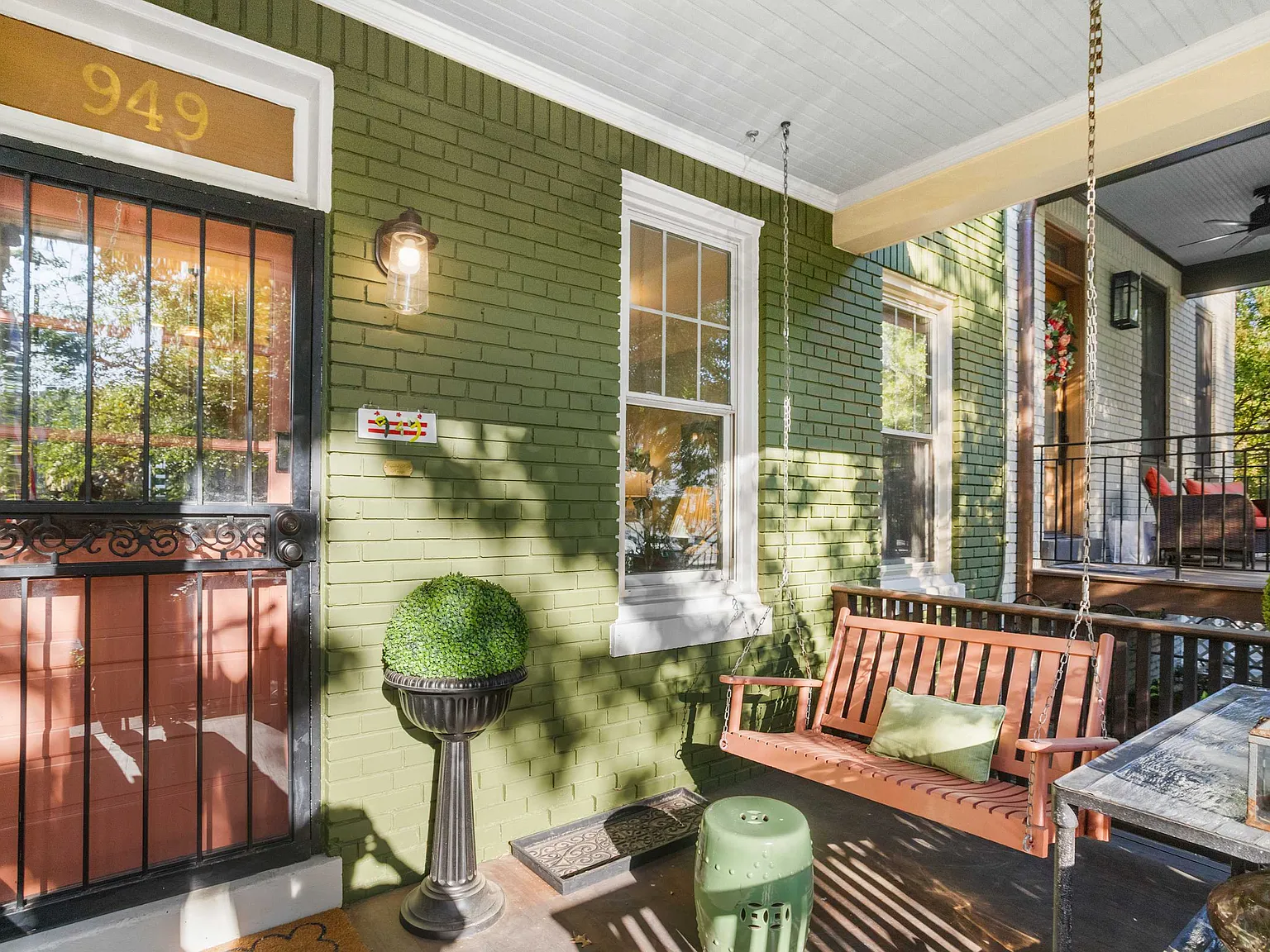 3 bed, 1.5 bath, 1800 sqft, $9,000 — Photo 3