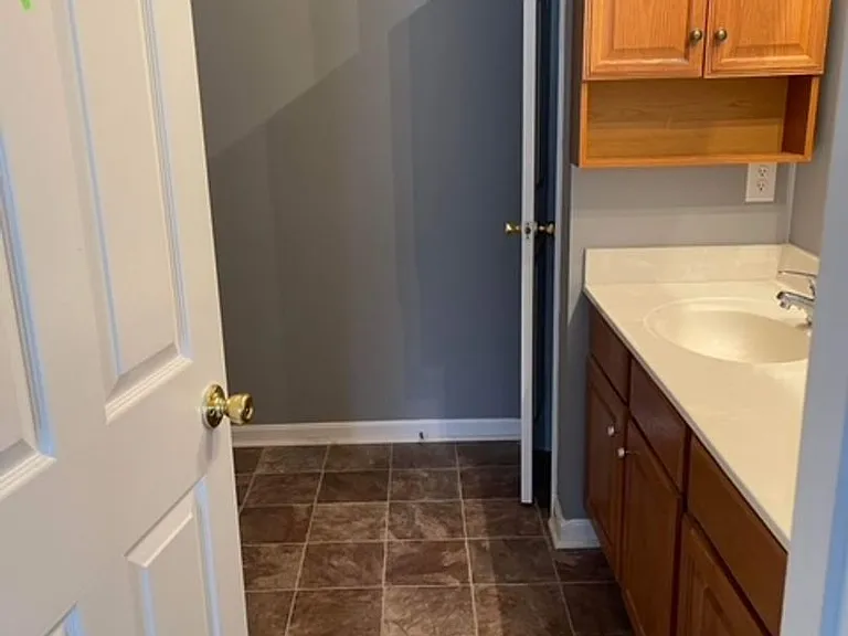754 W Elm Rd — Photo 27