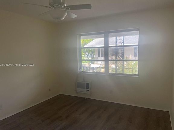 2nd image of 521 N 20th Ave APT 10
