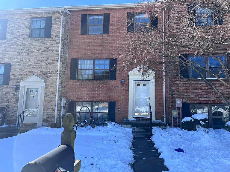 35 Brucester Bridge Ct — Photo 1