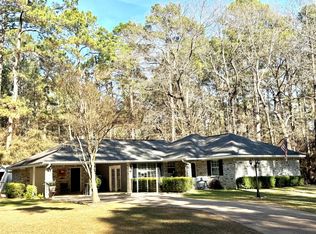 98 Red Bud Rd, Trinity, TX 75862