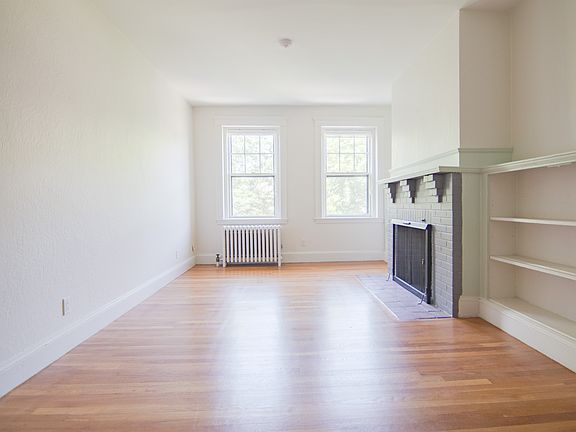 2nd image of 36 Linnaean St APT 12