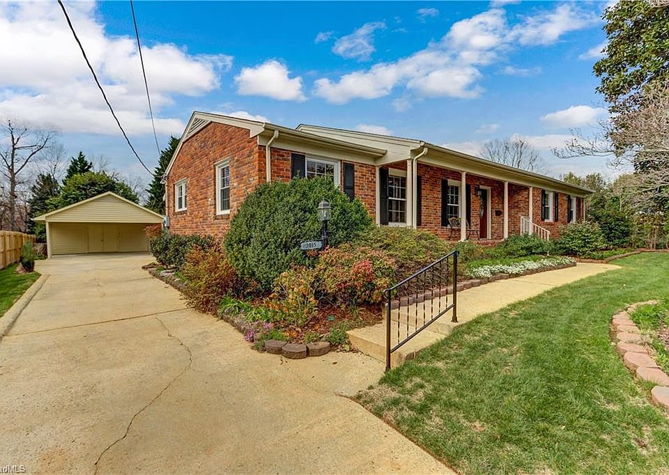 1st image of 3015 New Hanover Dr