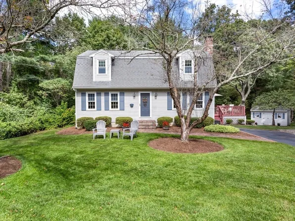 75 Jordan Rd, Franklin, MA 02038