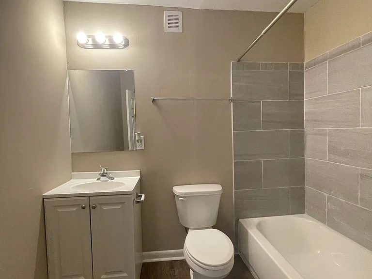9114 Malabri Dr — Photo 17
