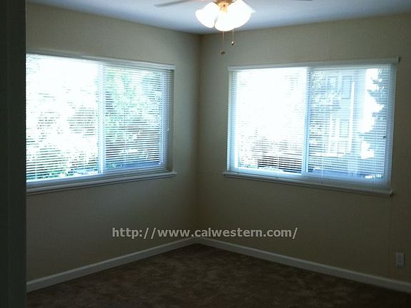 5th image of 3771 Miramar Way APT 4