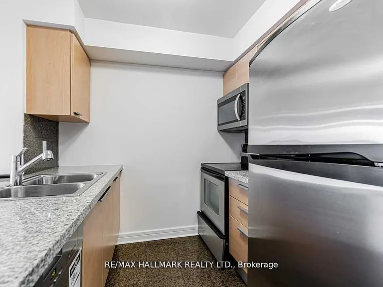 16 Harrison Garden Blvd #1102 — Photo 5