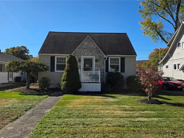 47 Pershing St, Corning, NY 14830