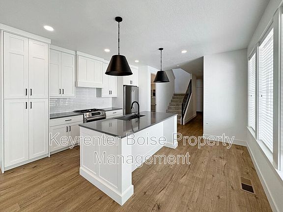 5th image of 2985 W Hidden Springs Dr