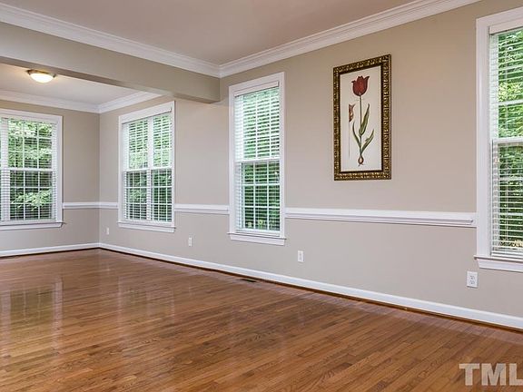 4th image of 1506 Starmont Dr