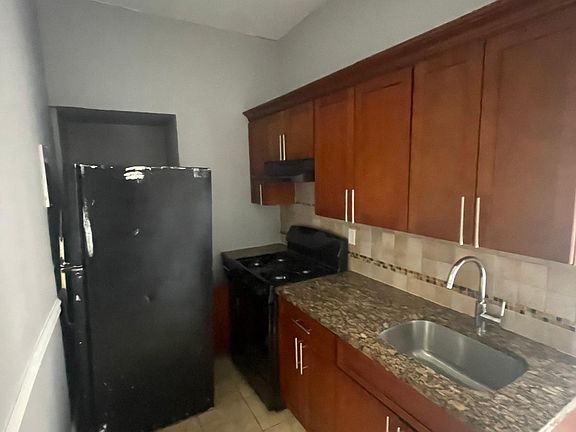 2nd image of 449-451 Mount Prospect Ave #44