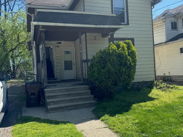 824 Seymour Ave, Lansing, MI 48906