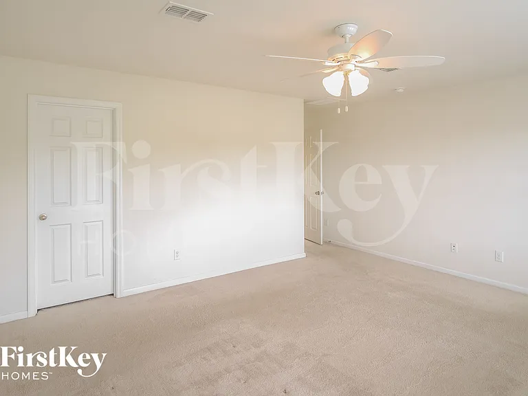 318 Beachgrass Ln — Photo 7