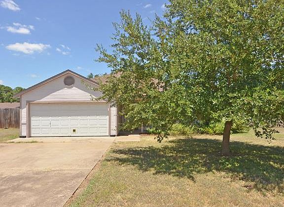 2nd image of 118 Puna Ln