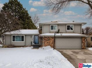 7325 Jefferson St, Ralston, NE 68127