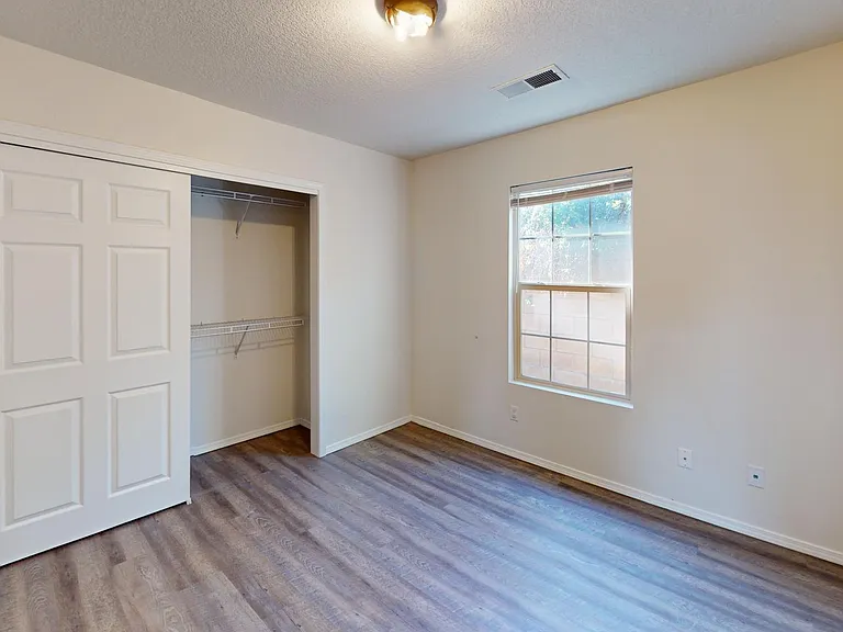6812 Glenturret Way NE — Photo 14