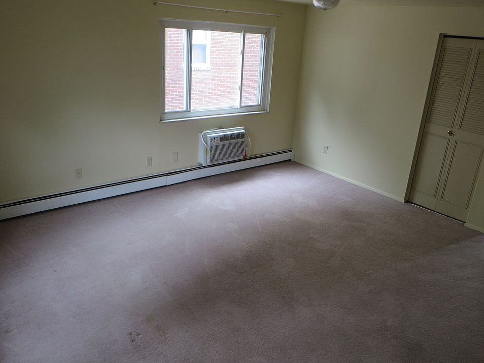 1st image of 164 Washington St #1
