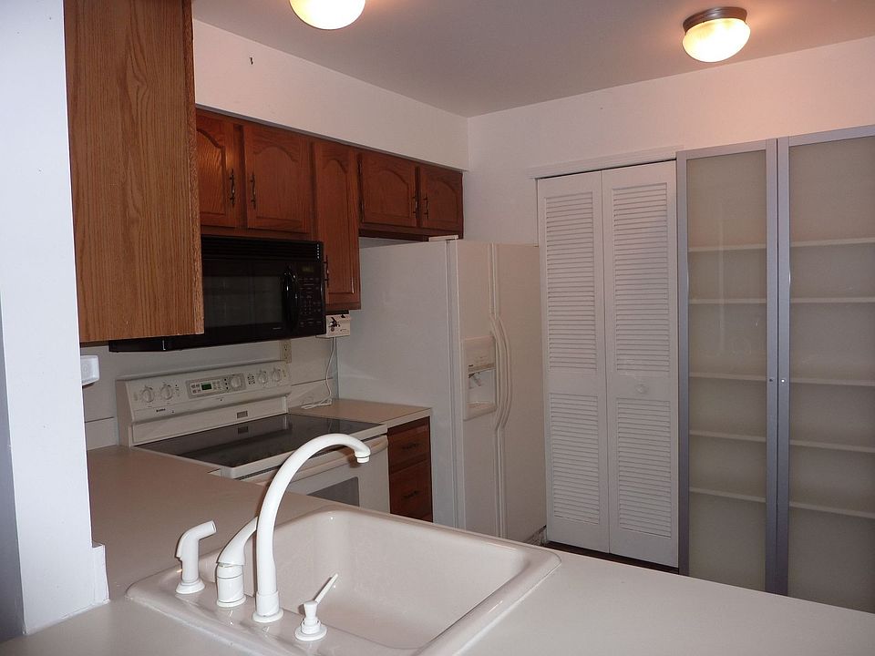 Kitchen w/ Added Pantry