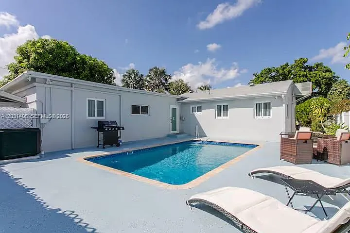 1716 Liberty St — Photo 34